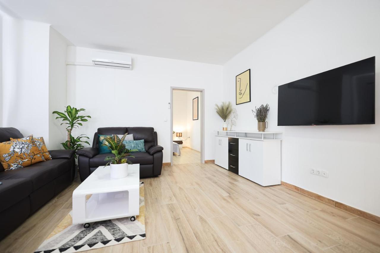 Mathilda'S Apartment Zadar Buitenkant foto